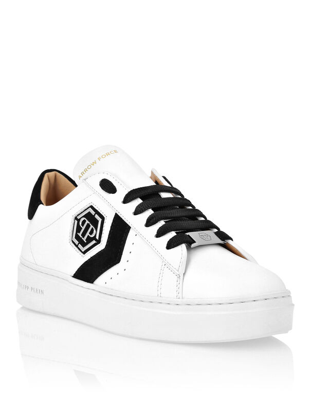 Lo-Top Leather Arrow Force Sneakers