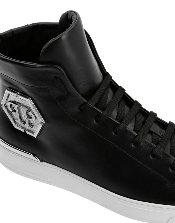 Hi-Top Sneakers Hexagon Stars and skull