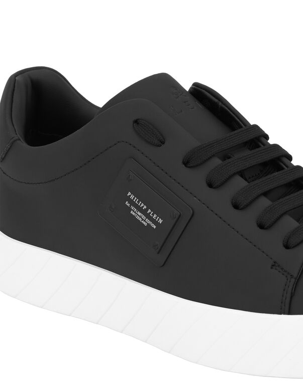 Nappa Leather Low-Top Sneakers Placca