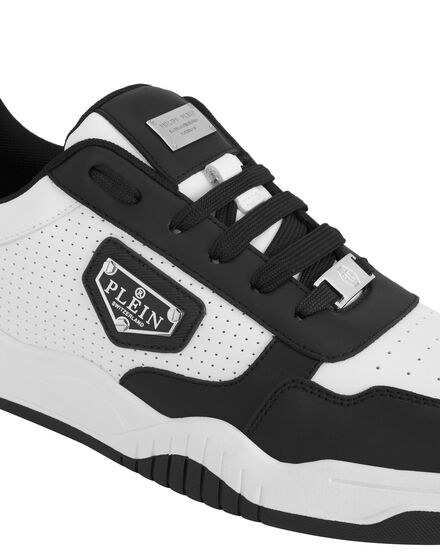 Low-Top Sneakers STREET KING