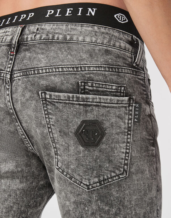 Super Straight Cut Istitutional