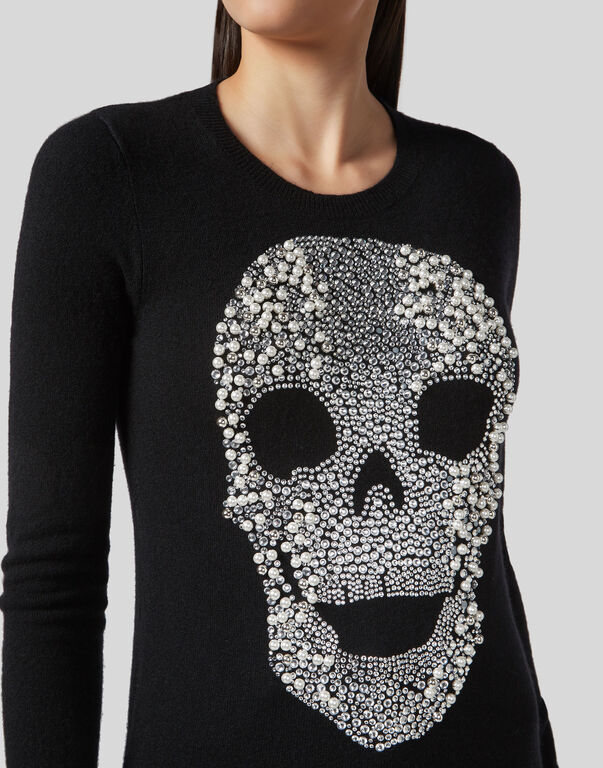 Pullover Round Neck LS Skull