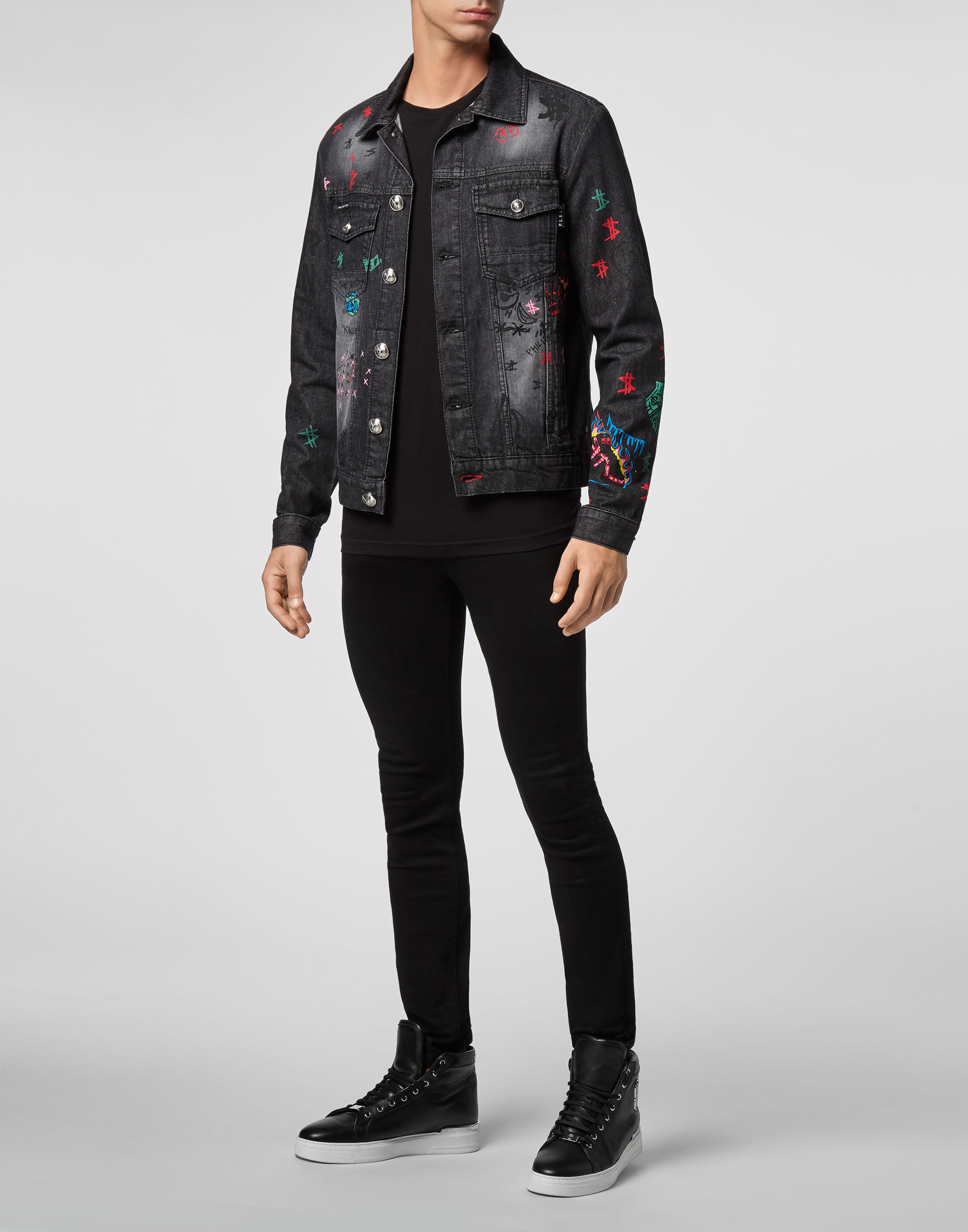 Black denim shop jacket graffiti
