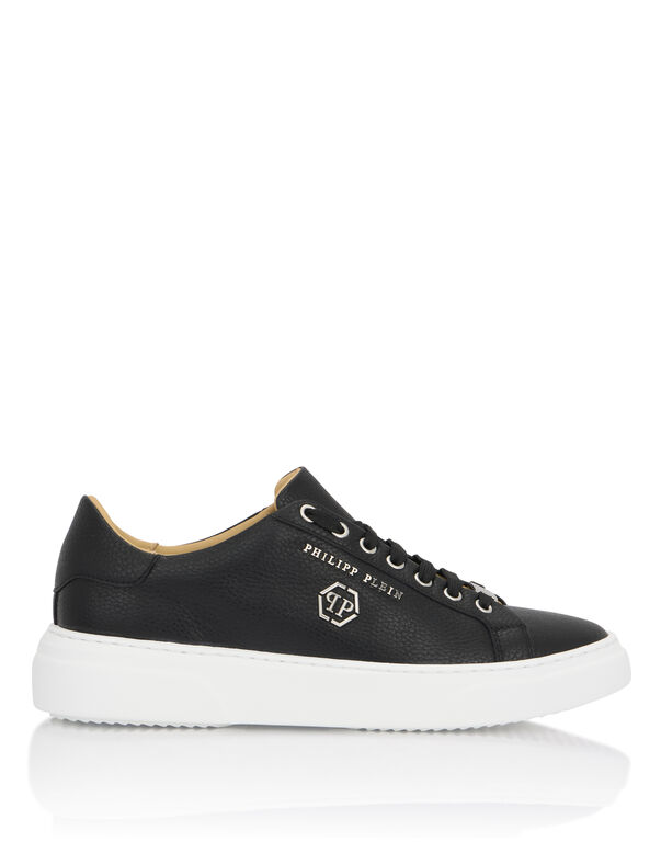 Leather Lo-Top Sneakers Hexagon
