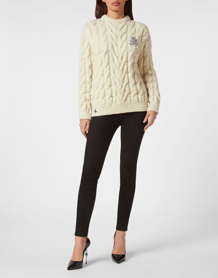 Wool Cable Knit Pullover Brooch