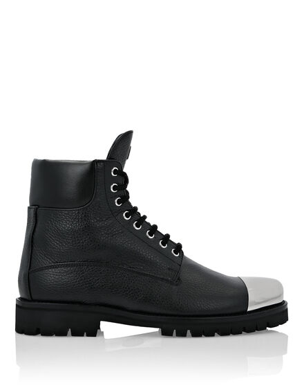 Boots Low Flat