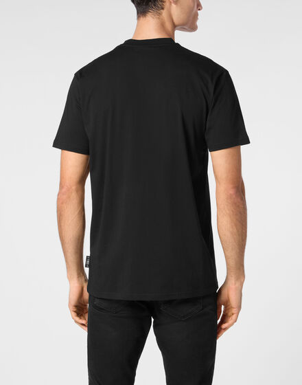 Round Neck T-Shirt Lines