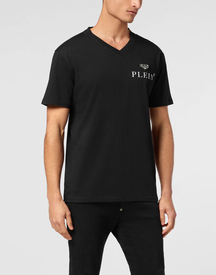 V-Neck T-Shirt Plaque