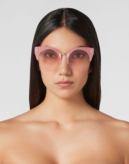 Sunglasses Statement