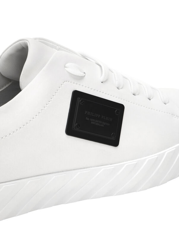 Nappa Leather Low-Top Sneakers Placca