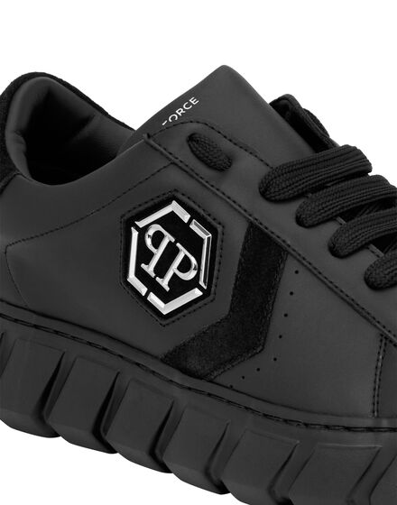Low-Top Sneakers Hexagon Force