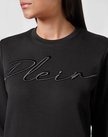 Leisurewear Sweatshirt LS Embroidery Signature