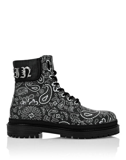 Boots Mid Flat Paisley Boots Mid Flat Paisley