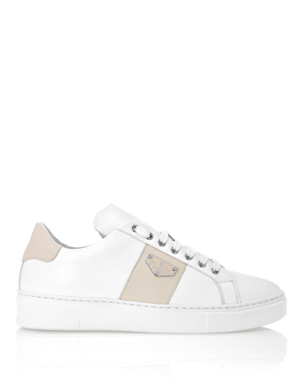 Lo-Top Sneakers Triangle Plein
