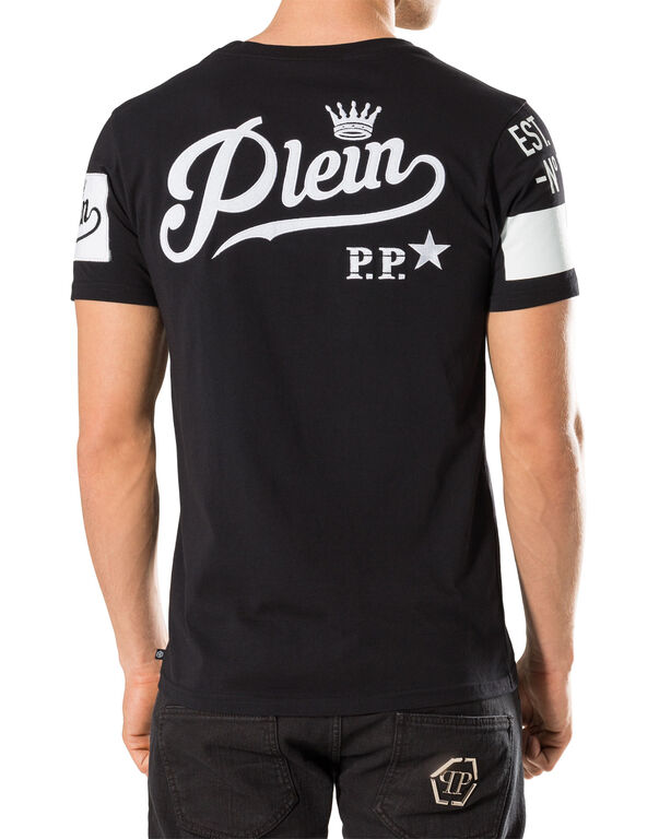 t shirt round neck