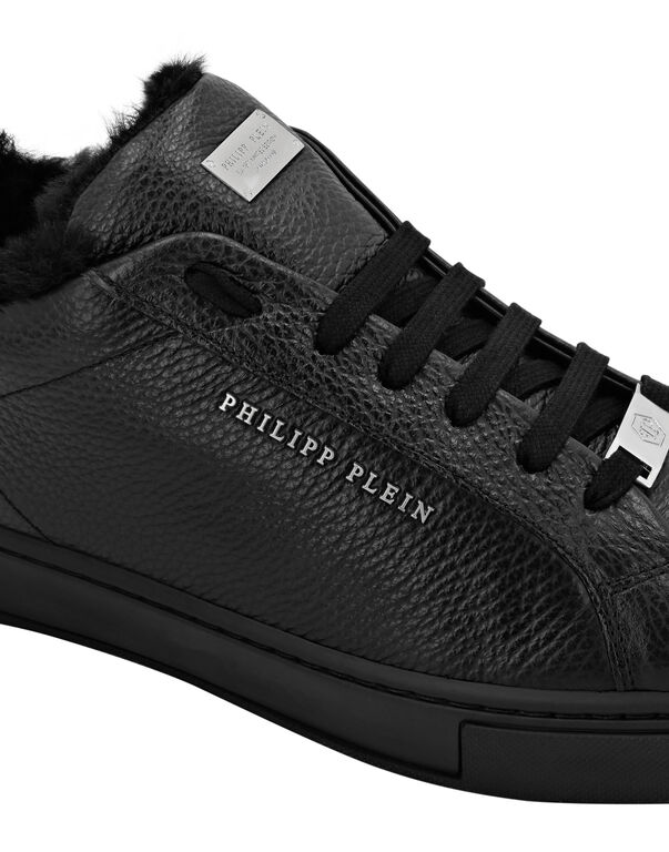 Leather Lo-Top Sneakers Big Bang