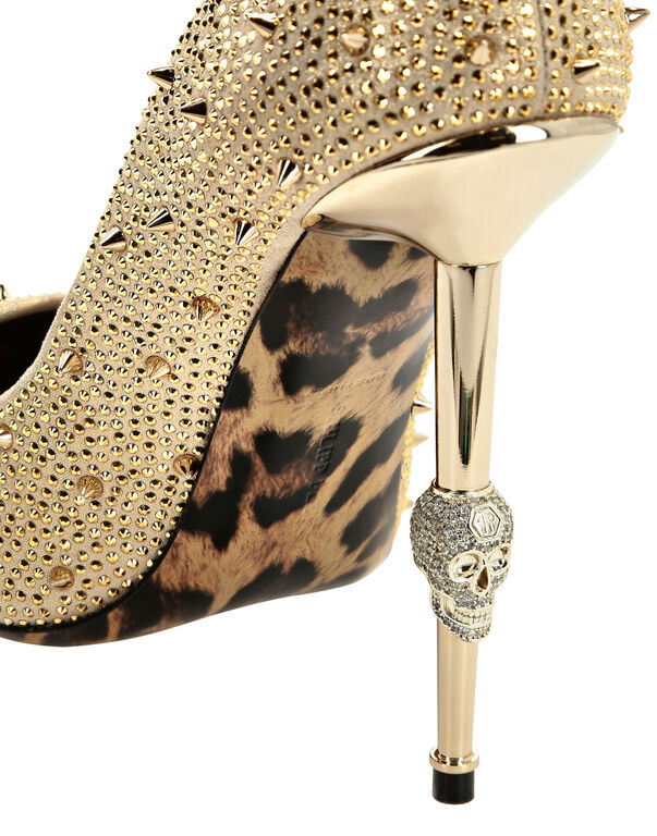 Skull Heel Crystal & Stud Pumps