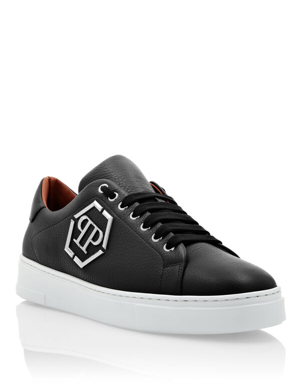 Leather Lo-Top Sneakers Hexagon