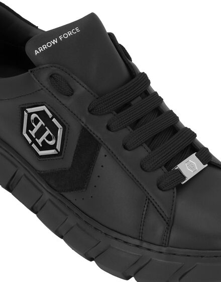 Low-Top Sneakers Hexagon Force