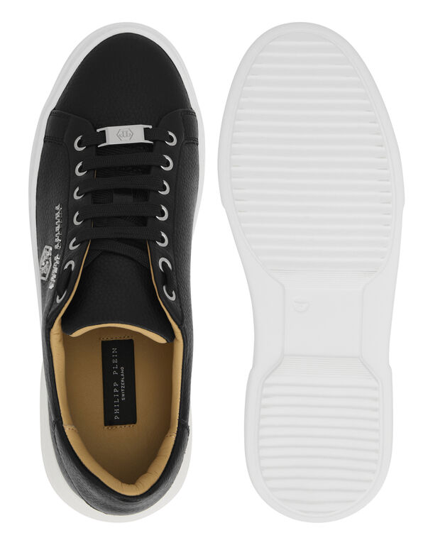 Leather Lo-Top Sneakers Hexagon