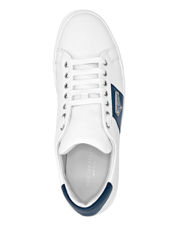 Lo-Top Sneakers Triangle Plein