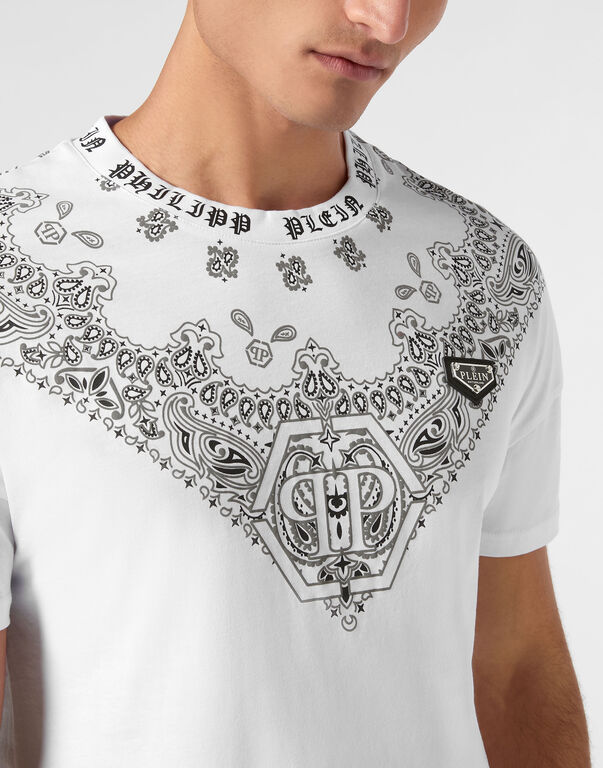 Round Neck T-Shirt Paisley Bandana
