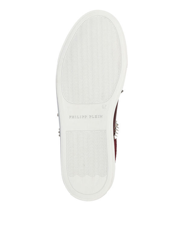 Lo-Top Sneakers