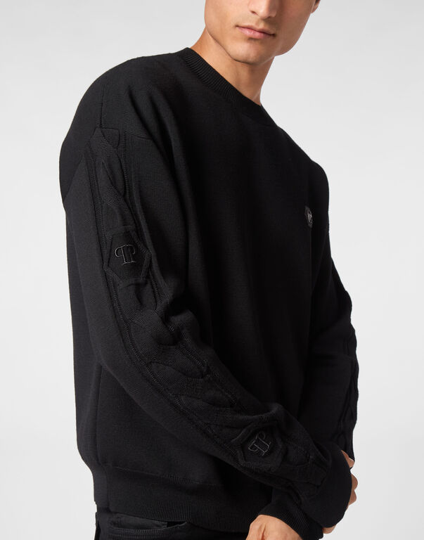 Pullover Round Neck Long-Sleeve