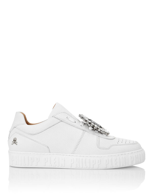 Leather Lo-Top Sneakers Brooches King Power