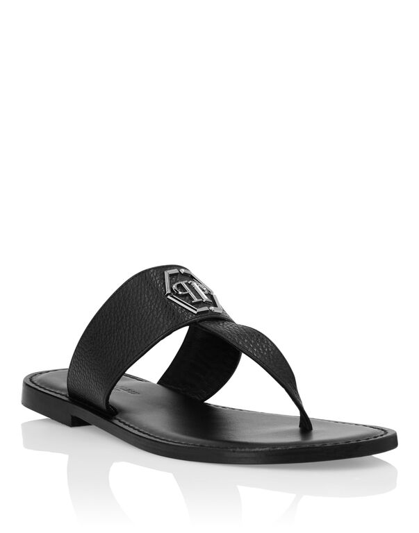 Sandals Flat Statement