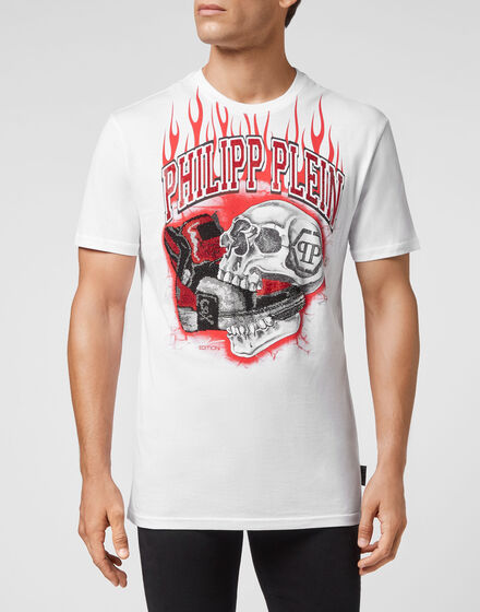 T-shirt Round Neck SS Skull on fire with Crystals