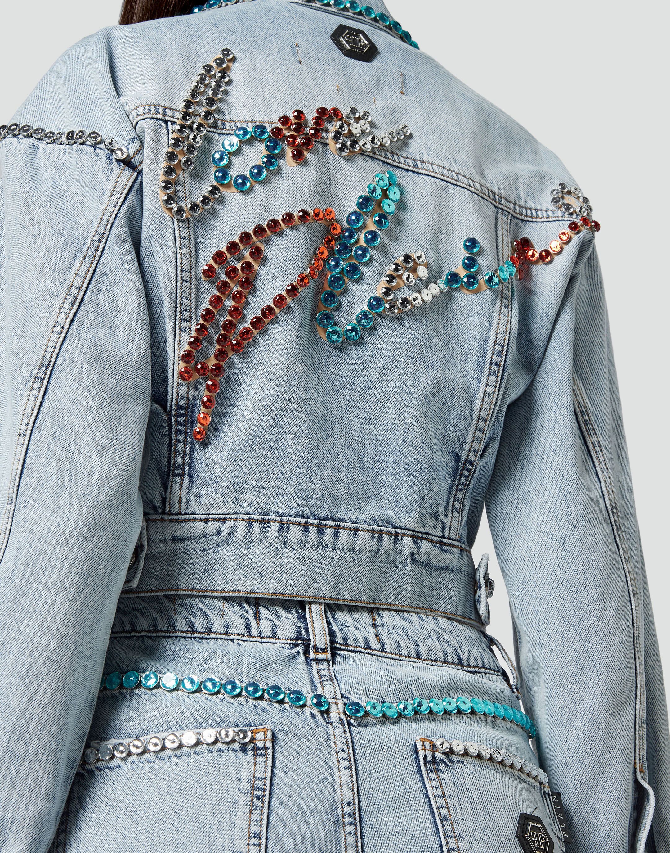 Cropped destroyed denim jacket hot sale