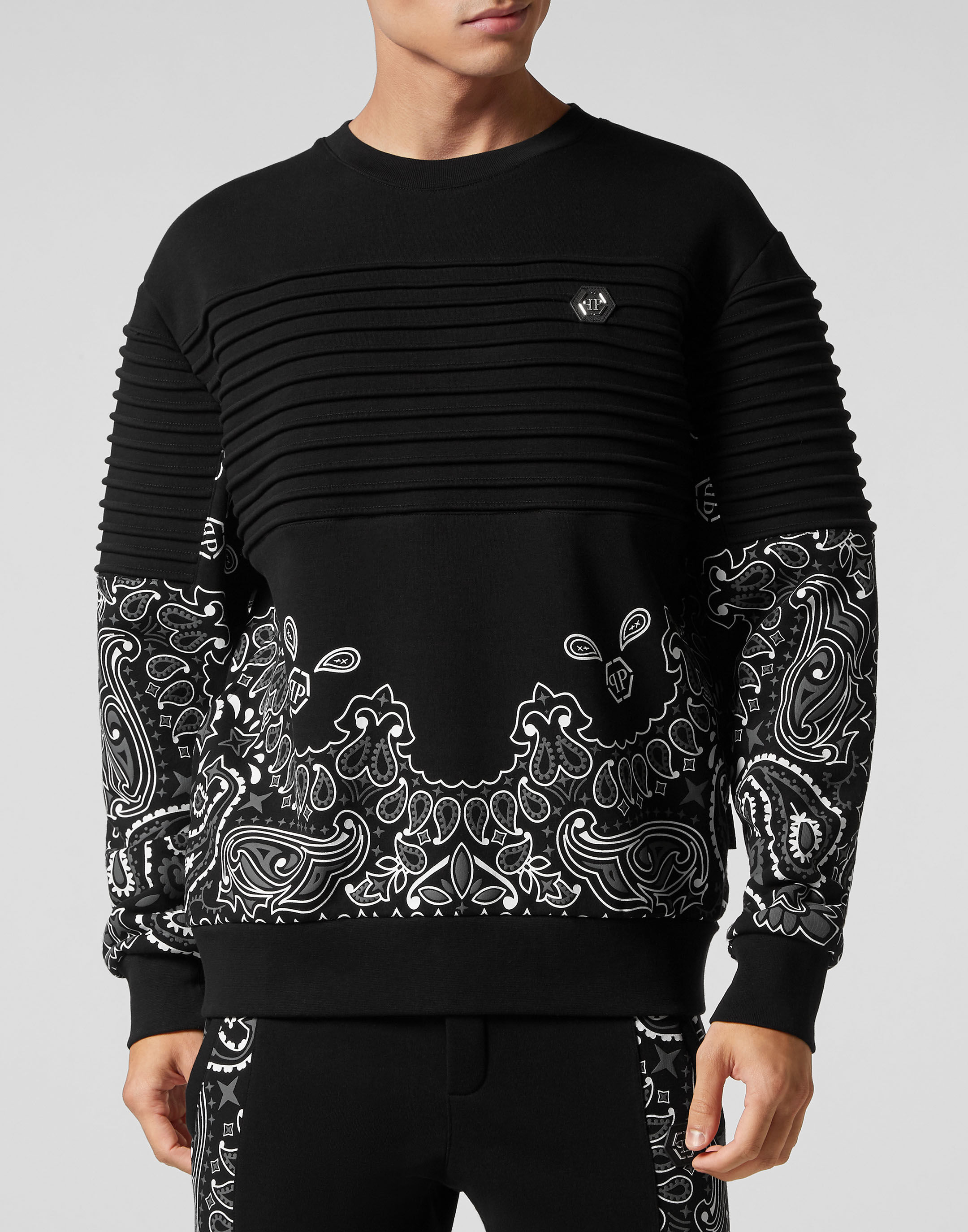 Bandana crewneck outlet