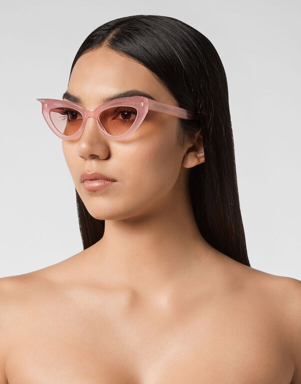 Sunglasses Statement