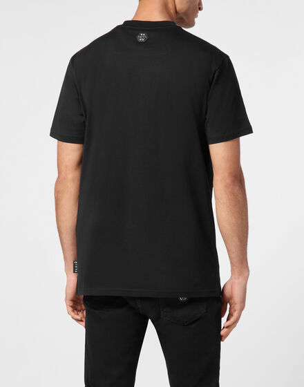 T-shirt Round Neck SS With Patch Skull&Bones T-shirt Round Neck SS With Patch Skull&Bones