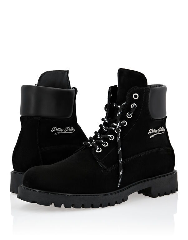 Calf Leather Boots Low Flat The Hunter Calf Leather Boots Low Flat The Hunter