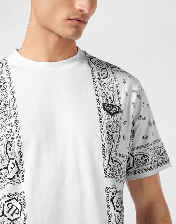 Round Neck T-Shirt Paisley