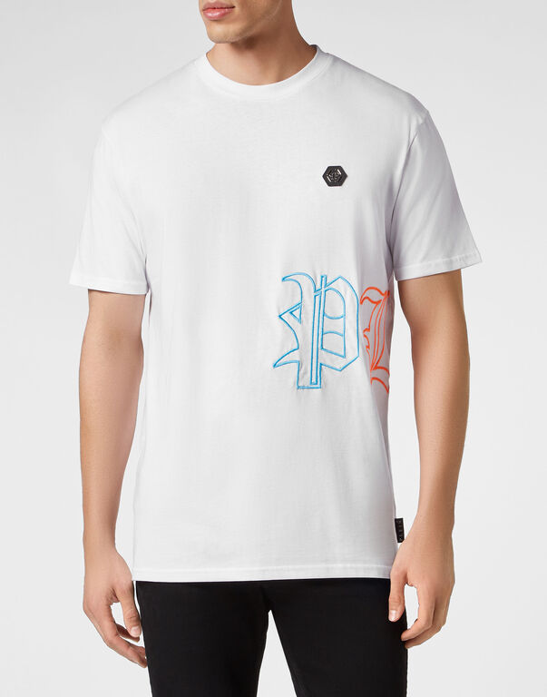 Embroidered T-shirt Round Neck SS Embroidered T-shirt Round Neck SS