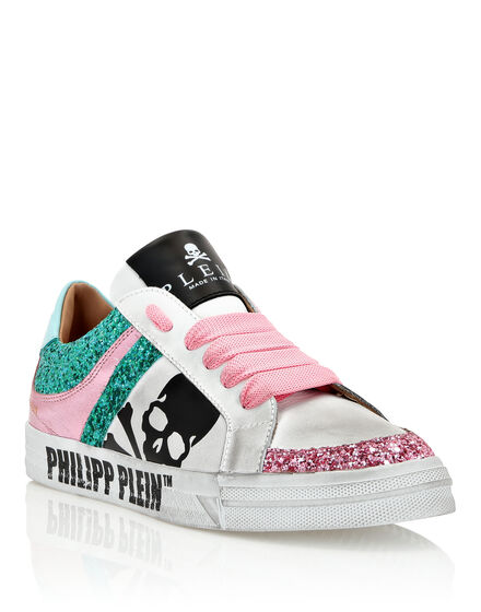 Leather Lo-Top Sneakers Skull with Crystals