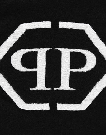 Pullover Round Neck LS Statement