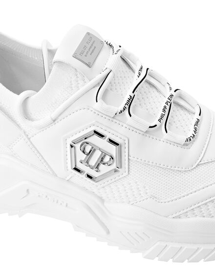 Low-Top Sneakers Predator