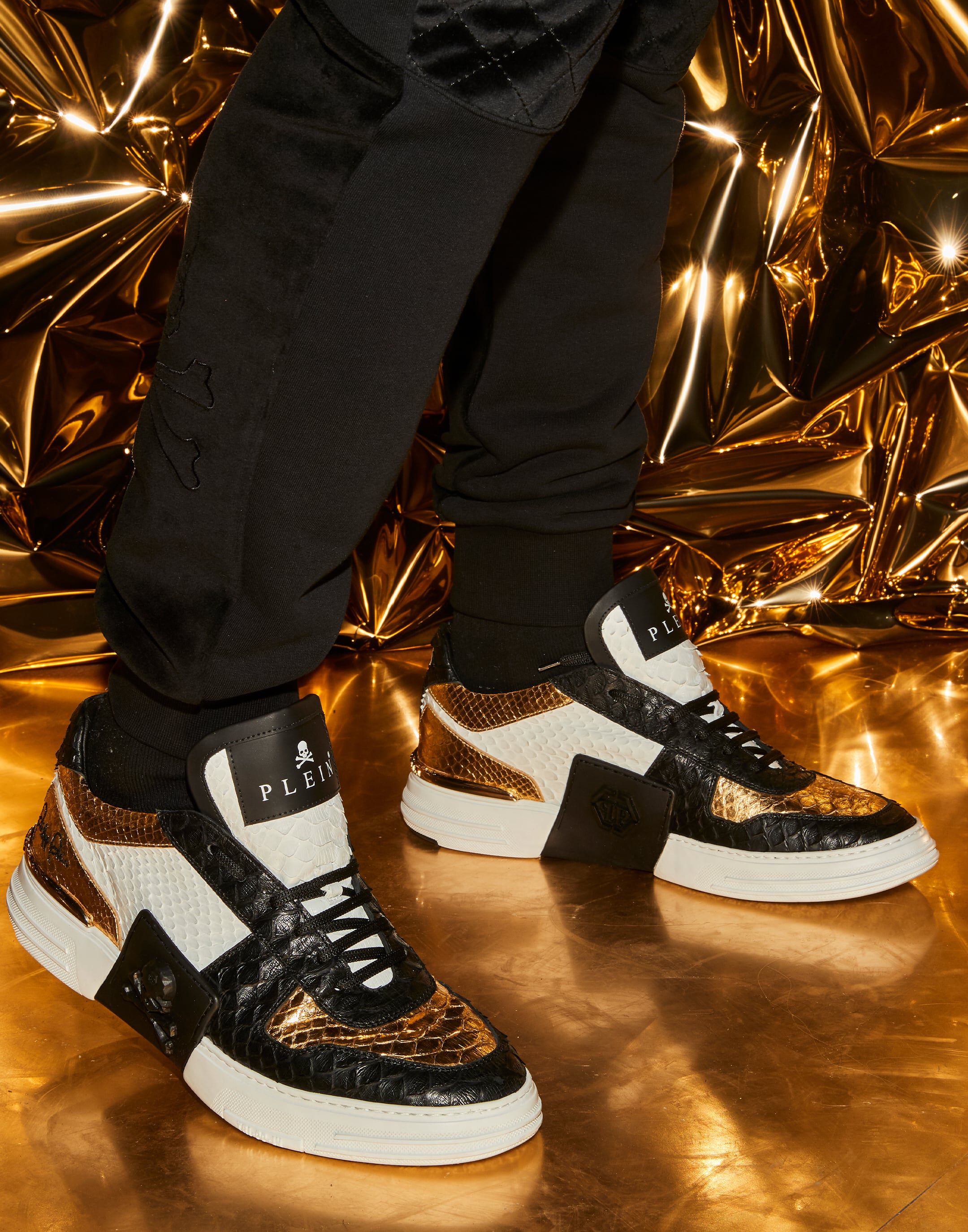 LO TOP SNEAKERS PHANTOM KICK PYTHON GOLD SKULL Philipp Plein Outlet