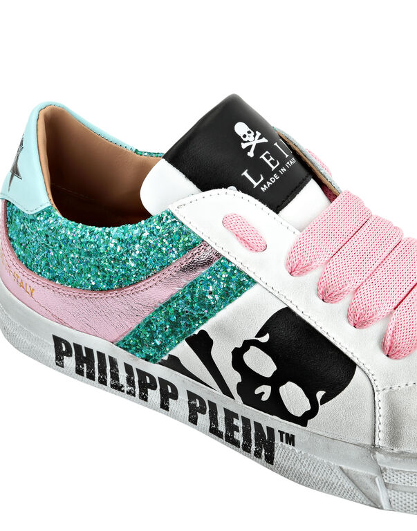 Leather Lo-Top Sneakers Skull with Crystals