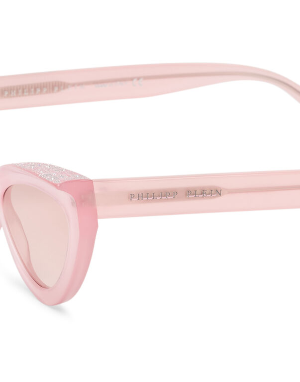 Sunglasses Statement