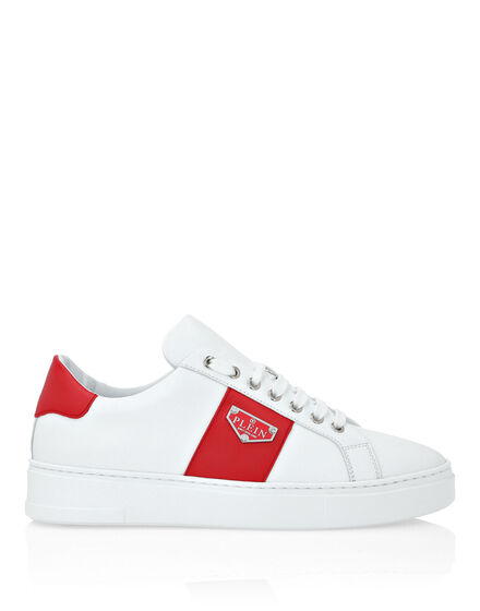 Lo-Top Sneakers Triangle Plein Lo-Top Sneakers Triangle Plein