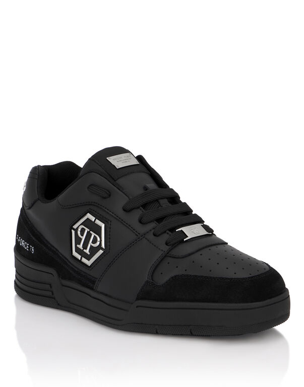 Low-Top Sneakers P-FORCE 78