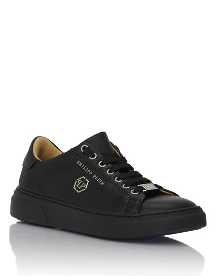 Leather Lo-Top Sneakers Hexagon