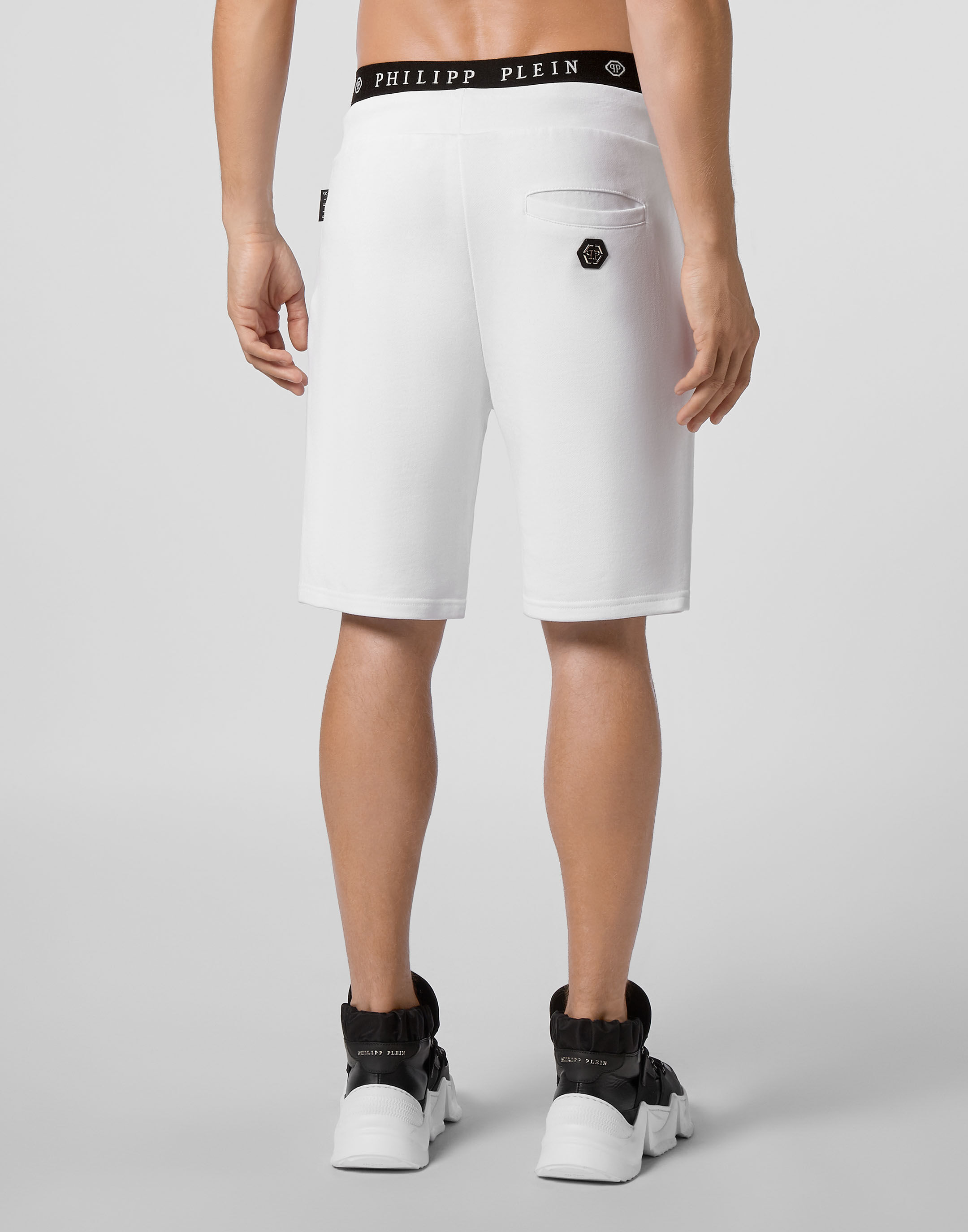 Below the knee golf shorts sale