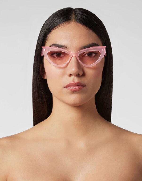 Sunglasses Statement