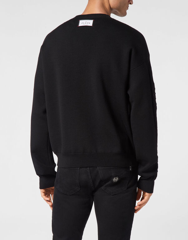 Pullover Round Neck Long-Sleeve
